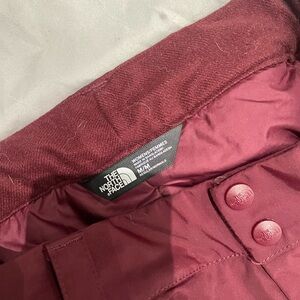 The North Face Women's Jacket - Burgundy